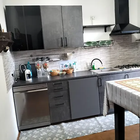 Giovanni E Rosy Bed & Breakfast 3*